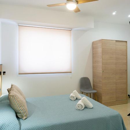 New Style Apartment Malaga Luaran gambar